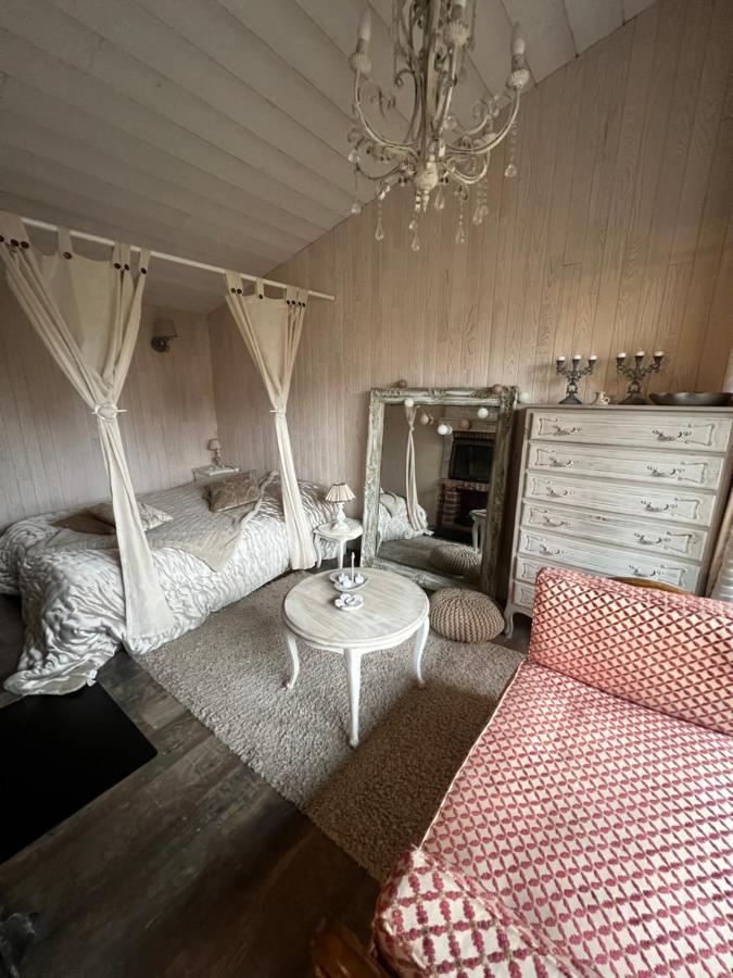 La Maisonnette De Cancan モン・プレ・シャンボール エクステリア 写真